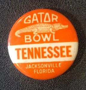 University of Tennessee Volunteers Vols NCAA VINTAGE SEC Button Pin Gator Bowl - Picture 1 of 2