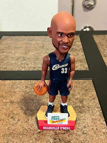 Shaquille O'Neal Bobblehead Cleveland Cavaliers ProSport Image Cover