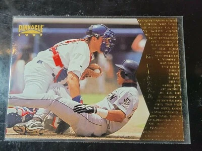 1997 Pinnacle #103 Mike Piazza  - Image 1 of 2