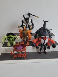 Ben 10 Cartoon Network Action Figure Lot Of 6 Figures 3" - 6" Tall. - Picture 1 of 7