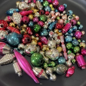 Antik & Vintage Weihnachten Quecksilber Glas lose Perlen Eiszapfen Kugeln Einzüge 90+ - Bild 1 von 8
