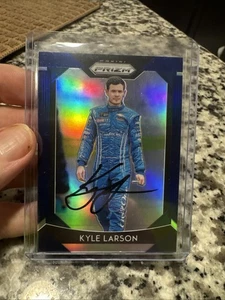 2019 Panini Prizm Racing NASCAR BLUE Prizm Parallel #27 Kyle Larson #66/75 - Picture 1 of 2