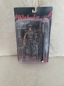 GUTS BLACK SWORDSMAN 1st Edition BERSERK FIGURE Art of War DLX Anime Manga - Picture 1 of 10