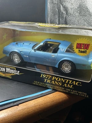 Ertl American Muscle 1977 Pontiac Trans Am 1/18 Blue New - Image 1 of 3