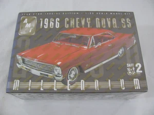 Kit modellino auto AMT Ertl Millennium scala 1/25 1966 Chevrolet Nova SS #30269 NUOVO CON SCATOLA - Foto 1 di 6