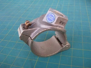 Messing Klapprohrsattel für 2,5" Rohr und 3/4" Hahnauslass, A.Y. McDonald - Bild 1 von 6