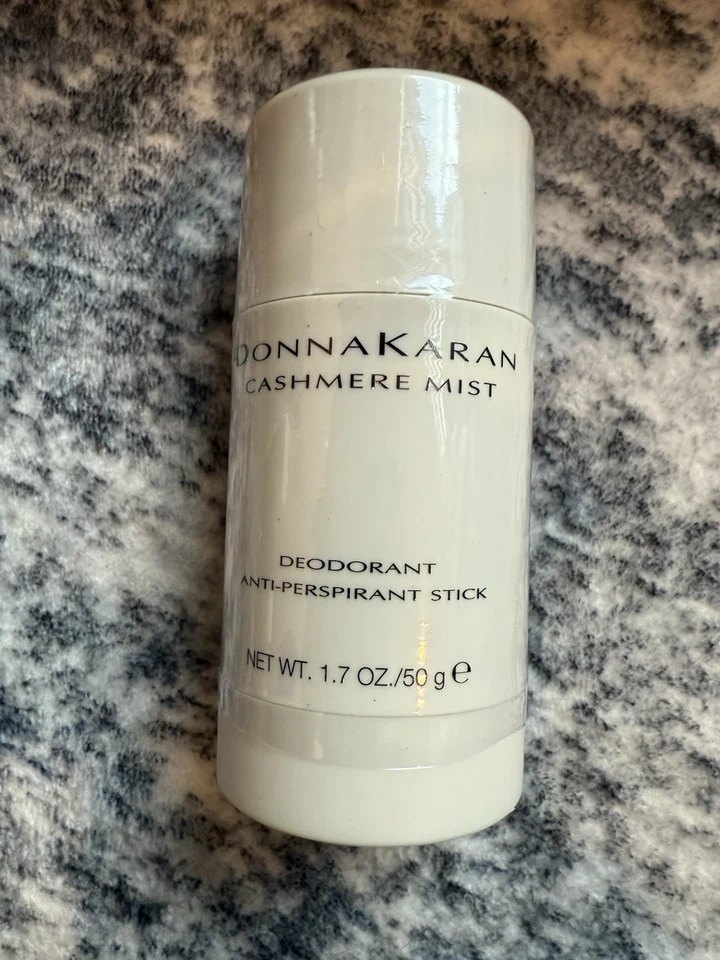 Desodorante en barra Donna Karan Cashmere Mist - 1,7 oz Foto 1 de 1
