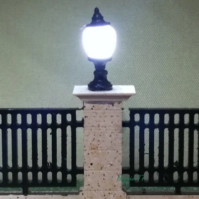 5PC Miniatures Street Lamp Scale Garden Landscape Lights Lighting Model - Image 1 of 4