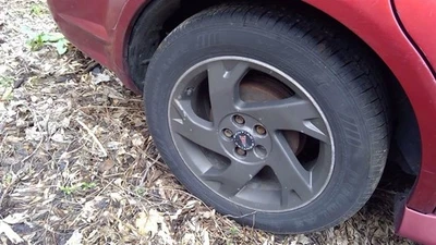 Wheel 16x6-1/2 Aluminum 5 Spoke Silver Painted Opt QD2 Fits 03-08 VIBE 1613405 - Image 1 of 4