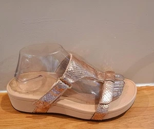 Vionic Ellie Sandals Rose Gold Snake Adjustable Size 6 39 Hardly Worn - Picture 1 of 11