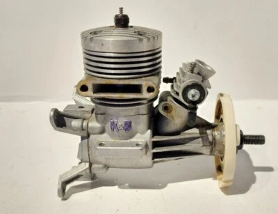 Vintage K&B no. 5900 Sportster .45 R/C Model Engine Airplane Motor - Image 1 of 4