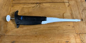Gilson Pipetman-Ultra U1000 200-1000 μL Einkanalpipette + GARANTIE - Bild 1 von 4