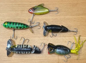 Vintage Fishing Lure Lot Of Five (5) Heddon Super Sonic, Baby Torpedo, Hula Popp - Picture 1 of 24