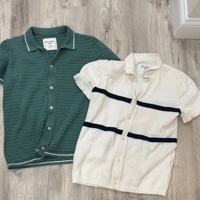 Abercrombie Kids Green and Cream Button Down Shirts thin sweater material 13 - Image 1 of 4