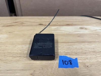 Lectrosonics UHF UM250C  Block 21 Mic Transmitter  RF - Image 1 of 4