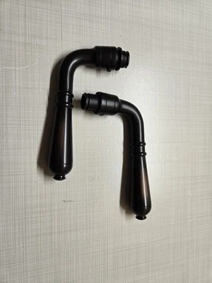 Pares de palancas Emtek Turino en bronce frotado con aceite - Marcas Foto 1 de 3