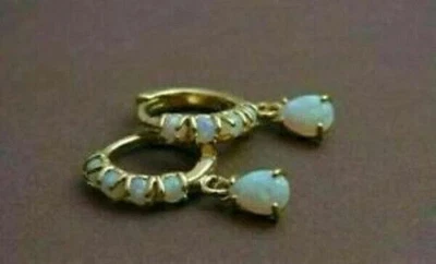 Elegante pendiente colgante/gota de ópalo de fuego corte pera de 2 quilates para mujer acabado de oro amarillo de 14 k Foto 1 de 4
