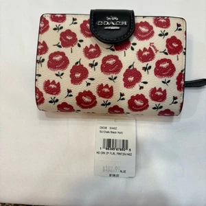 NEU COACH FALTBARE GELDBÖRSE CBO38 MEDIUM Eckreißverschluss Blumendruck Kreiderot/Elfenbein/Schwarz - Bild 1 von 9