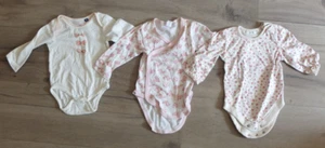 3 X Set Body TOM TAILOR, Next, C&A BABY CLUB Taglia 68 3-6 Mesi. TOP Baby - Foto 1 di 7