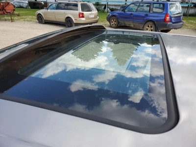 Vidro/janela para teto solar Nissan Maxima 2000-2003 (tintura AS2) - Imagem 1 de 4