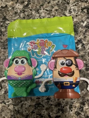 Juguetes de comida para niños Wendy's Mr. & Mrs. Cabezal de patata 2025 Foto 1 de 4