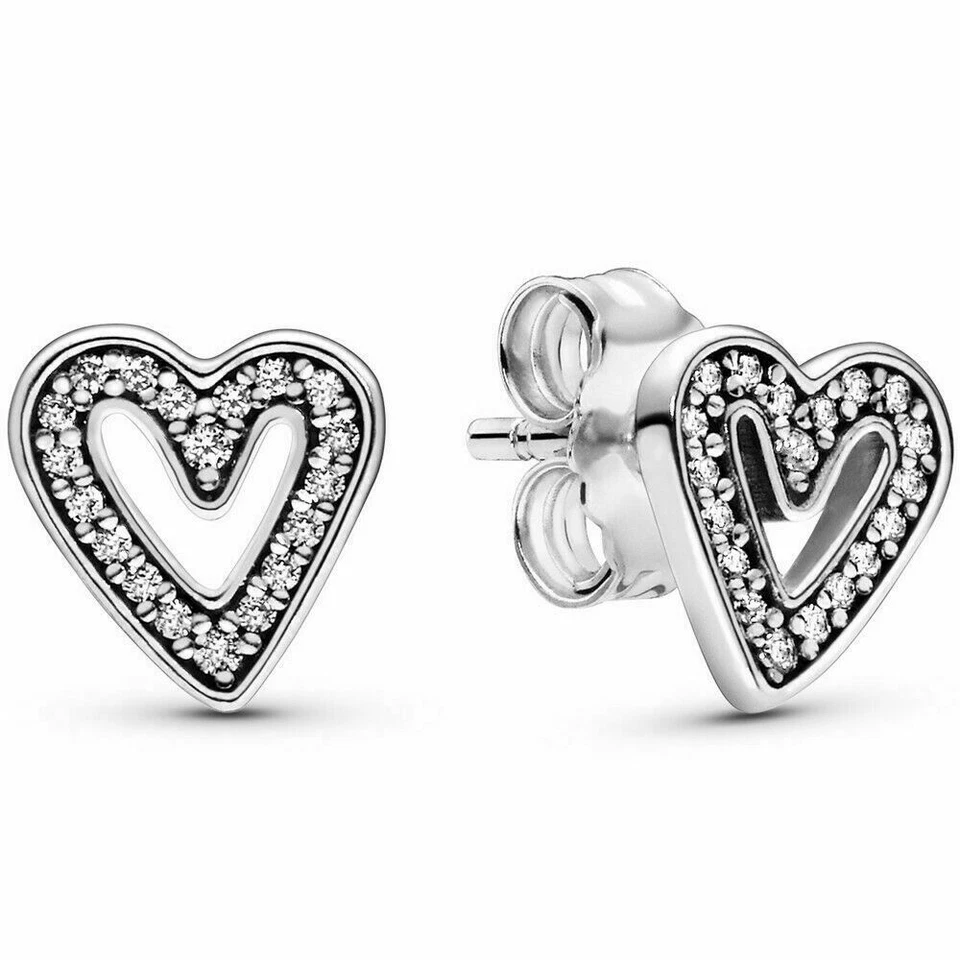 Pendientes de tachuelas de corazón a mano alzada brillantes Pandora 298685C01 con caja de regalo Foto 1 de 1