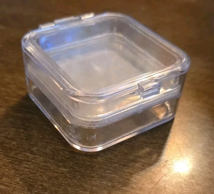 Lote de 10 cajas de almohadas acrílicas de membrana de 2" x 2" coleccionables coronas dentales gemas Foto 1 de 4