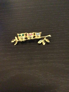 Owls on Tree Branch Brooch Pin Gold Tone Rhinestones Used Excellent Condition - Picture 1 of 2