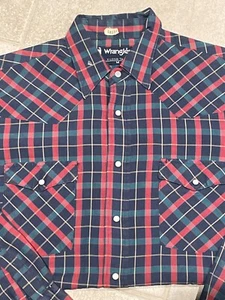 Wrangler Hemd Herren M schwarz rot grün kariert Perlen Druckknopf extra lang Frack Western - Bild 1 von 1