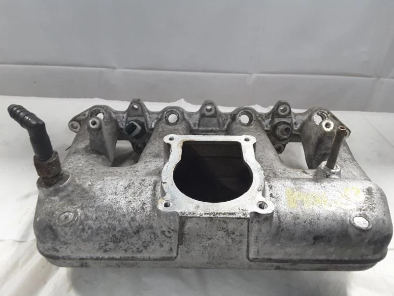 Colector de admisión 99 1999 Saab 9-3 2,0 L baja presión Foto 1 de 4