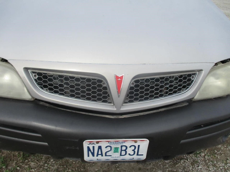 Pontiac Montana 2001 Grille Front 5812 Foto 1 de 4