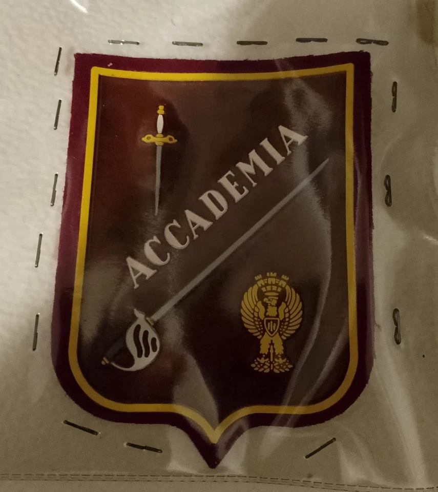 Omerale Grande Plasticato Accademia Ufficiali Agenti Di Pubblica Sicurezza  - Immagine 1 di 1