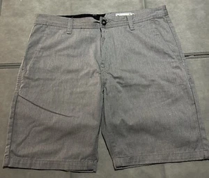 Volcom Shorts Erwachsene Herren 36 Beige Chino Freizeit Neu ohne Etikett - Bild 1 von 4