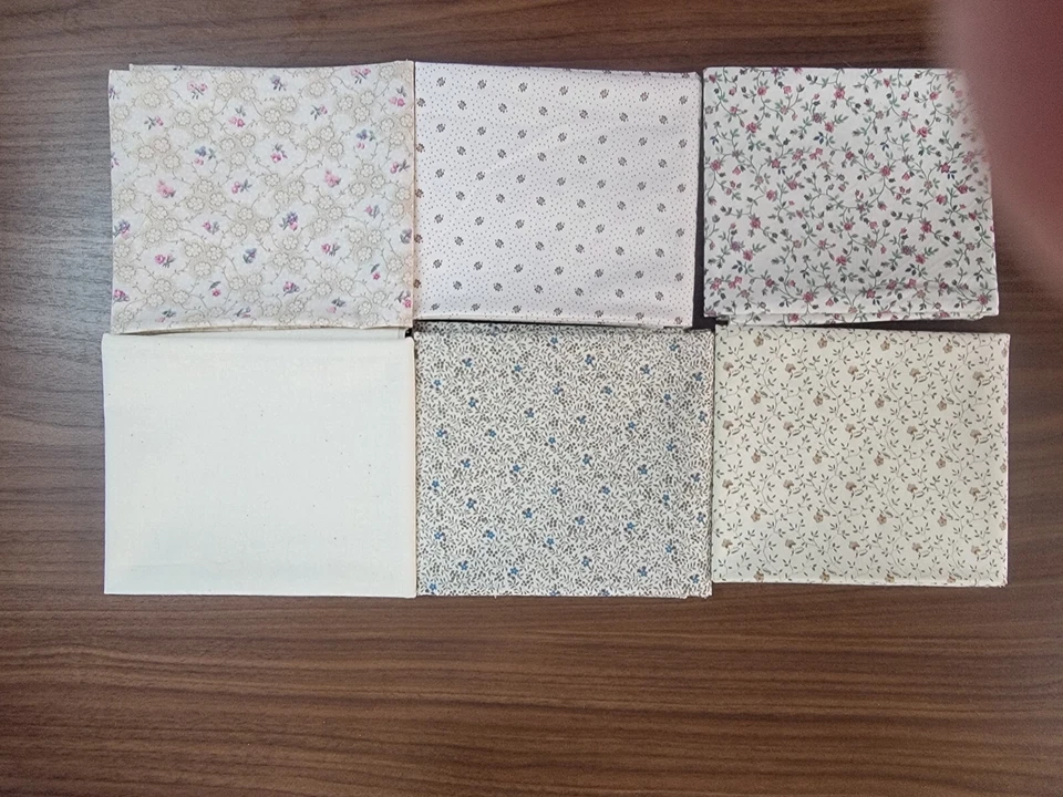 LOT 25    SIX FAT QUARTERS, PRE OWNED, NOT USED, MULTICOLORS - Image 1 of 1