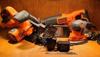 Black Decker 20V Cordless BDCR20 Reciprocating Saw BDCCS20 Circular Saw set - Image 1 of 4