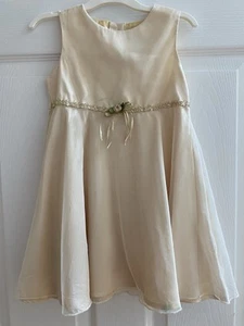 Conjunto de vestido de niña 3T formal con chaqueta. - Imagen 1 de 8