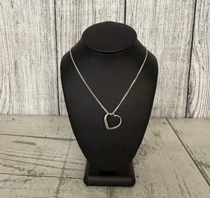 Collana in argento sterling 925 delicato cuore aperto ciondolo 18" scatola catena 4,33G - Foto 1 di 7