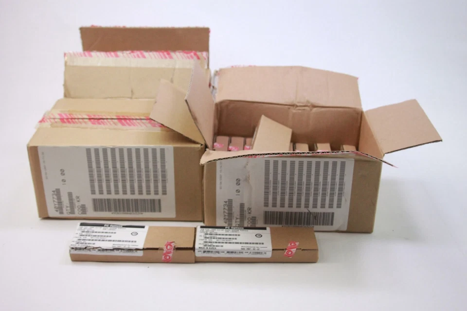 Lot of 70 Lenovo 40Y7734 - 3000 1GB 2Rx8 PC2-5300S DDR2-667 SDRAM New - Image 1 of 3