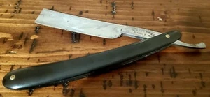 Antique Universal Razor Co. Germany Straight Razor 3/4" - Very Nice - Picture 1 of 5