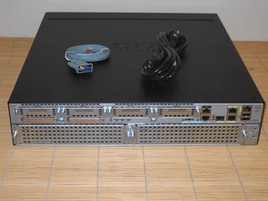 Cisco C2951-VSEC/K9 SEC Voice PVDM3-32 UC SL-29-UC-K9 SL-29-SEC-K9 SL-29-DATA-K9 - Bild 1 von 1