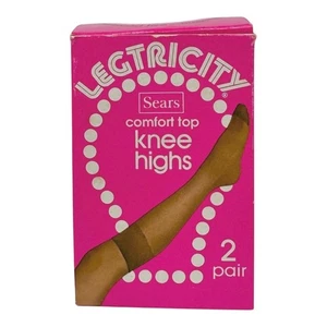Vintage 1970s Sears Legtricity Knee Highs Taupe Size 81/2-11 Boxed 1 Pair NOS PROP - Bild 1 von 7
