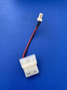 4 Pin Molex to 2 Pin power adapter for case fan - Picture 1 of 4