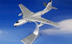 for Corgi Vickers Valiant B.Mk 1 WZ404 207 Sqn RAF LTD 1/144 plane pre-built - Picture 1 of 12