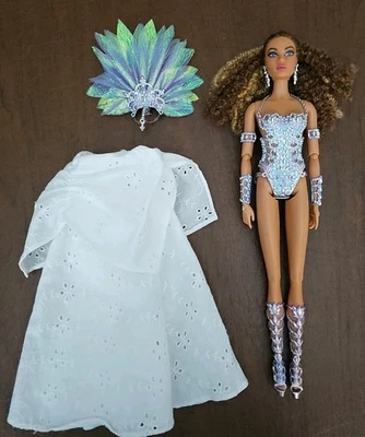 Mattel Barbie Luciana Global Glamour Collection 2016 NRFB - Image 1 of 4