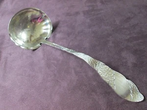 Unknown Pattern Antique Towle Silverplate Ladle Hand Hammered Design No Monogram - Picture 1 of 10