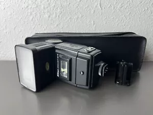 Nikon Speedlight SB-16 and AS-9 Shoe Mount Flash for Nikon SLR Tested - Picture 1 of 8