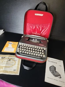 Vintage 1950's Skyriter Smith-Corona Typewriter With Original Case and Paperwork - Picture 1 of 22