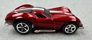 HOT WHEELS '63 CHEVY CORVETTE STINGRAY 1:64 RED & WHITE 2 3/4" DIECAST CAR NICE - Bild 1 von 6