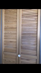 30*80 pine wood Bi-fold closet door - Picture 1 of 6