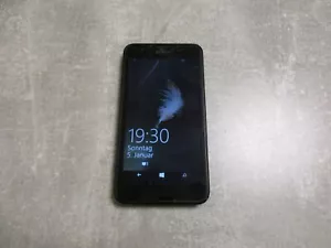 Nokia Lumia 630 - schwarz - Windows Phone - Bild 1 von 11